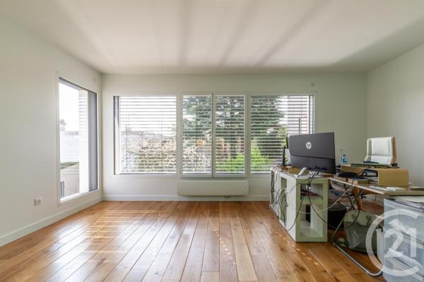 Maison à vendre  8 pièces - 204,01 m2 LA VARENNE ST HILAIRE - 94