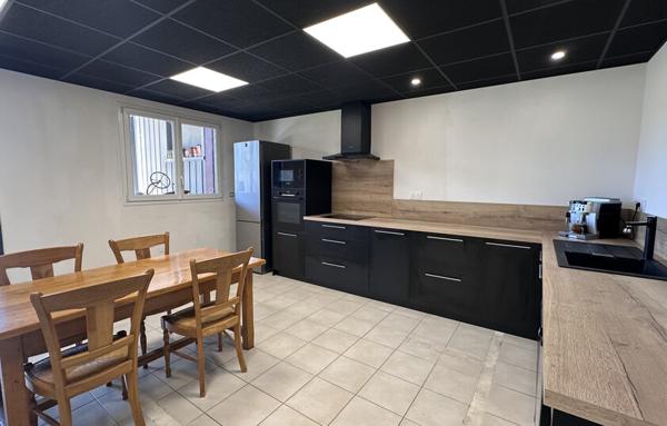 Local Professionnel de 132 m²