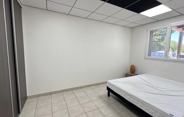 Local Professionnel de 132 m²