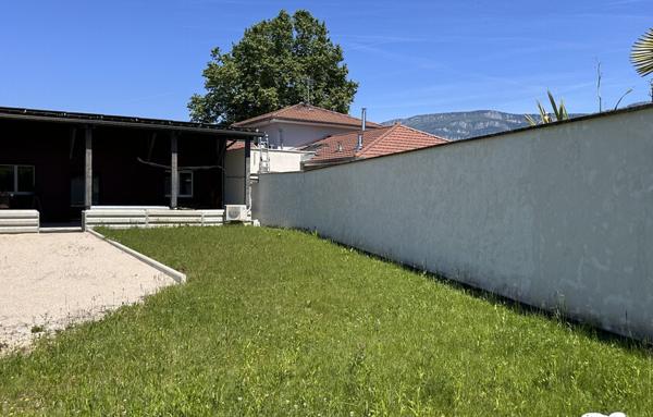 Local Professionnel de 132 m²