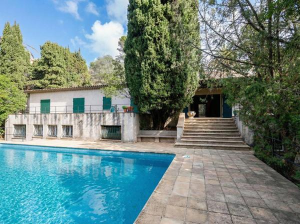 Villa Le Cannet 9 pièce(s) 446 m2 piscine