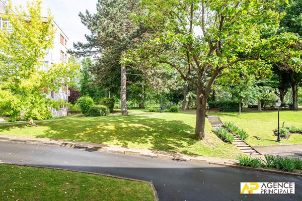 Appartement 3 pièce(s) - 66 m² 315 000 € **  - Référence  13513