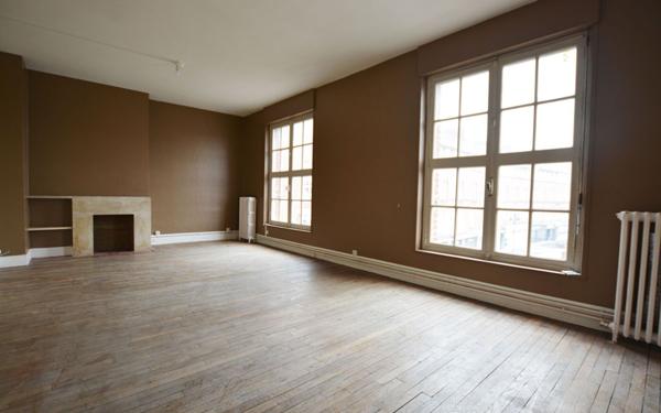 Appartement à louer    4 pièces •    Abbeville