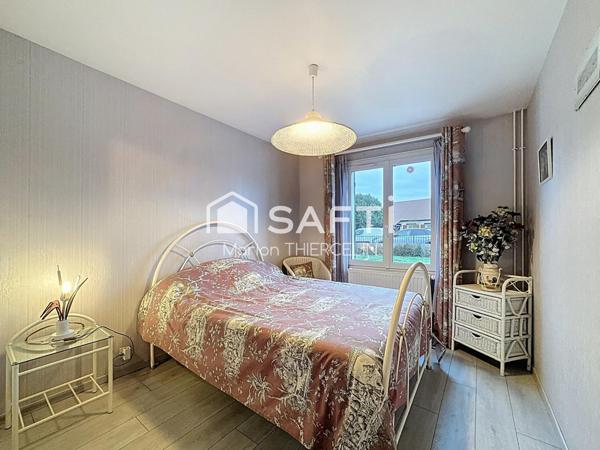 Maison de plain-pied avec 3 chambres et garage attenant