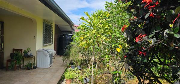 CHARMANTE MAISON T5 avec PISCINE à SAINT-LAURENT