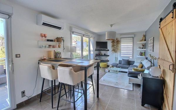 Appartement à vendre    3 pièces • 56,36 m2 Marseille 14