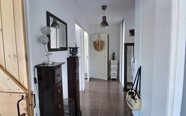Appartement à vendre    3 pièces • 56,36 m2 Marseille 14