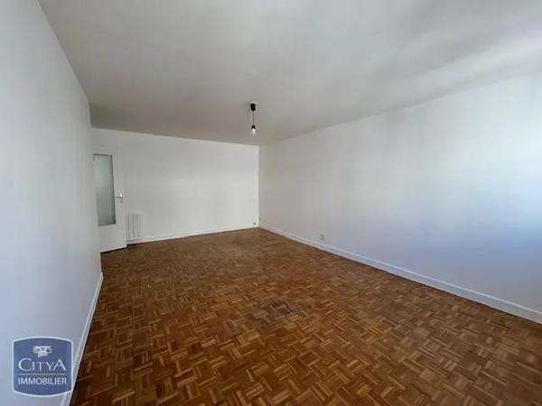 Appartement à louer 2 pièces 52m² Villeurbanne (69100)