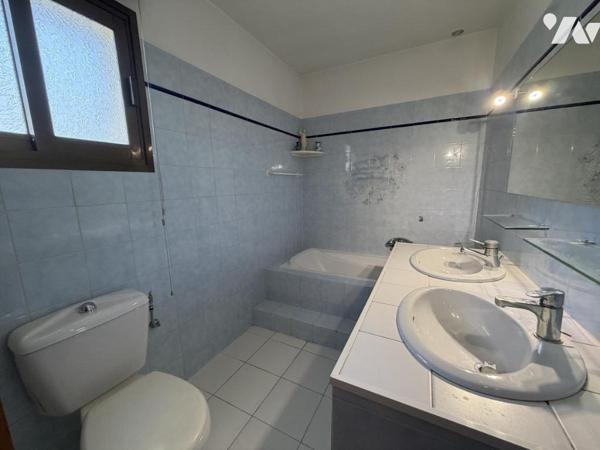 Vallauris maison de 140 m2 sur terrain de 1718 m2 en copropriété (570 m2 environ pour ce lot)