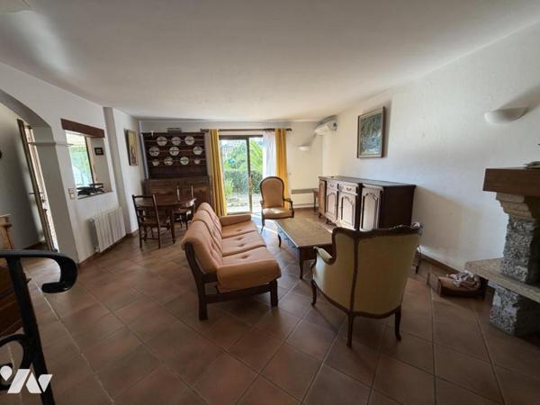 Vallauris maison de 140 m2 sur terrain de 1718 m2 en copropriété (570 m2 environ pour ce lot)