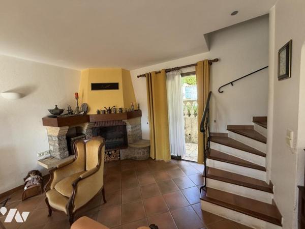 Vallauris maison de 140 m2 sur terrain de 1718 m2 en copropriété (570 m2 environ pour ce lot)