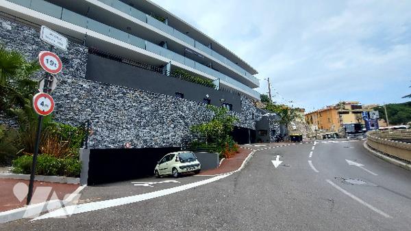 Parkings en sous-sol frontière  de Monaco, résidence sécurisée, à partir de 108 120 €.