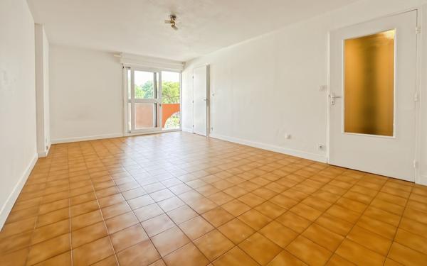 Appartement à vendre    1 pièce • 32,28 m2 Fréjus