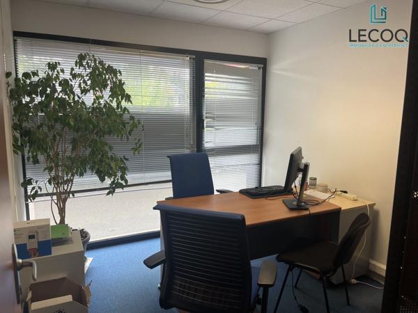 Plateau de Bureaux en RDC à LAVAL
