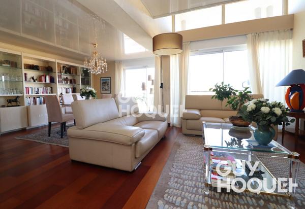 Appartement 121m² dernier étage ASCENSEUR - terrasse - garage