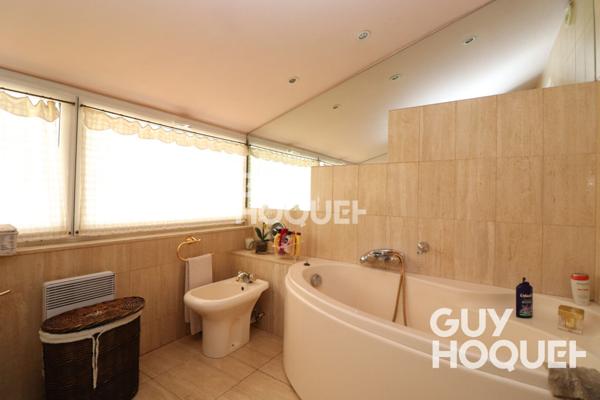 Appartement 121m² dernier étage ASCENSEUR - terrasse - garage