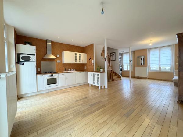 Maison 5 pièces avec garage et jardin