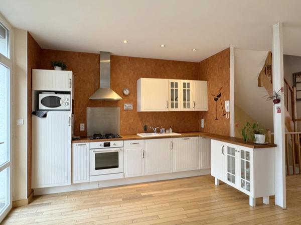 Maison 5 pièces avec garage et jardin