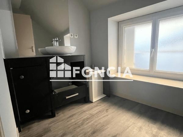 Location Appartement 2 pièces 24.75 m² - 10 RUE MICHEL VIELLE Sable Sur Sarthe 72300