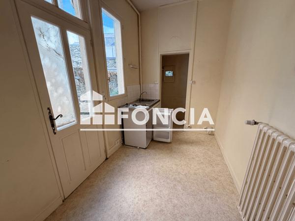 Location Studio 28.96 m² - 19 RUE CELESTIN PORT Angers 49000