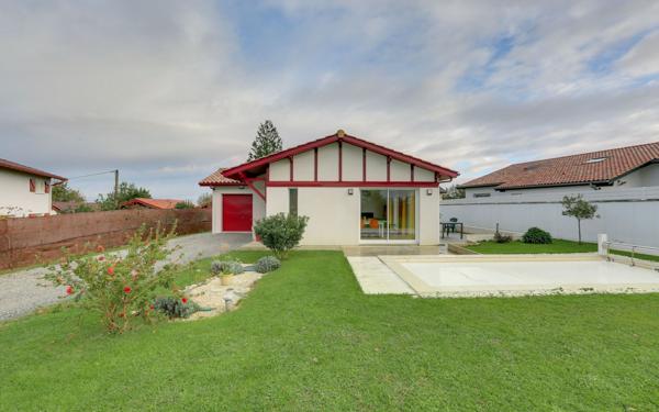 Maison à vendre    4 pièces • 110 m2 Ustaritz