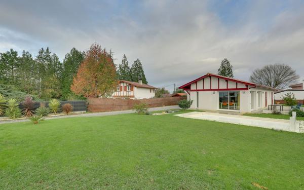 Maison à vendre    4 pièces • 110 m2 Ustaritz