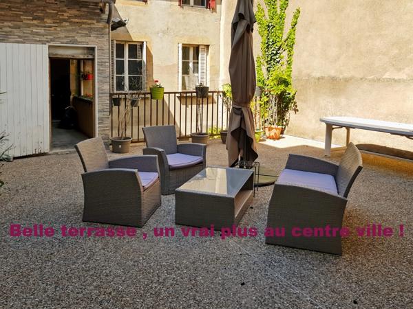 Maison à vendre à AUTUN avec studio et chambre PMR, cour, garage