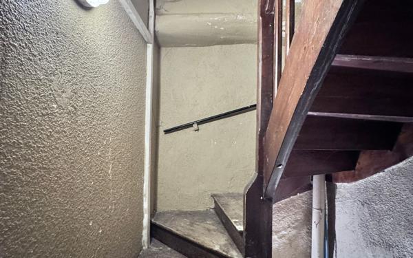 Immeuble à vendre    3 pièces • 142,60 m2 Romans-sur-Isère