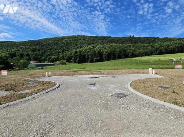St Germain la Chambotte, terrain de 805m2 VIABILISE