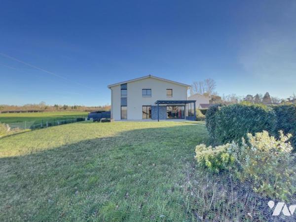 DOMMARTIN (69), maison récente 6 pièces 133m² habitable terrasse et jardin attenant 614m²