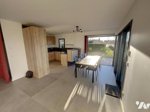 DOMMARTIN (69), maison récente 6 pièces 133m² habitable terrasse et jardin attenant 614m²