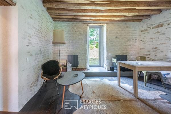 Un havre bucolique entre pierre, bois et rivière