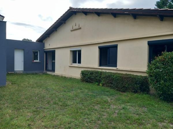 33185 LE HAILLAN METROPOLE BORDEAUX MAISON PLAIN PIED 120 m2