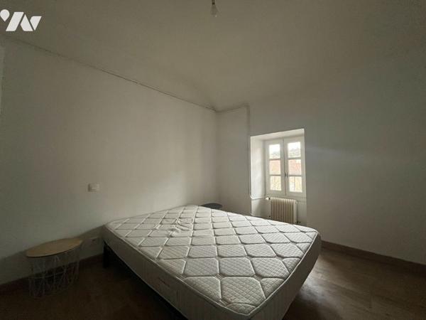 Appartement T2 dans l'hyper centre de Figeac 