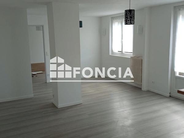 Location Appartement 2 pièces 51.53 m² - 35 37 39 41 43 RUE DU MANIO Lorient 56100