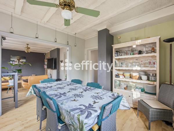 Maison
         6 pièces
        - 140 m² Exclusivité 399 000 € *