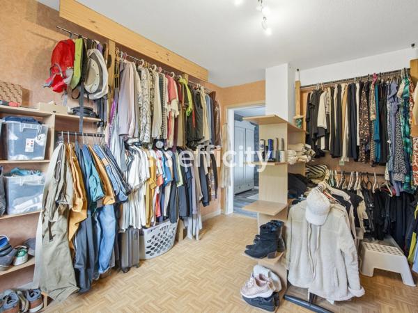 Maison
         6 pièces
        - 140 m² Exclusivité 399 000 € *