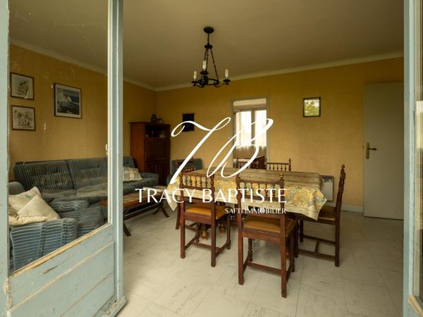 Charmante maison des années 60 à rénover