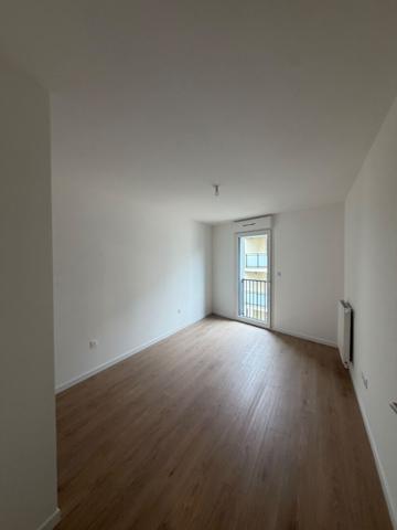 Appartement Neuf Darnétal 2 pièces 49 m² 3 e étage - mobilité transports en commun idéale - proche commerce - résidence sécurisée - calme - lumineux