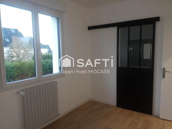 CHATEAUNEUF DU FAOU (29520) ; En zone résidentielle proche toutes commodités.