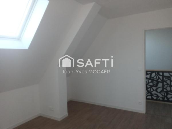 CHATEAUNEUF DU FAOU (29520) ; En zone résidentielle proche toutes commodités.