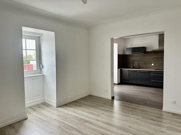 TRES BEL APPARTEMENT 141 M2--5P - RIEDISHEIM CENTRE