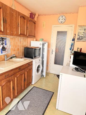 A VENDRE 56 VANNES OUEST APPT T2 50 m² CAVE + PARKING DERNIER ETAGE