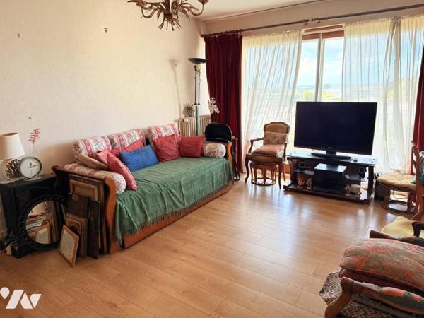 A VENDRE 56 VANNES OUEST APPT T2 50 m² CAVE + PARKING DERNIER ETAGE