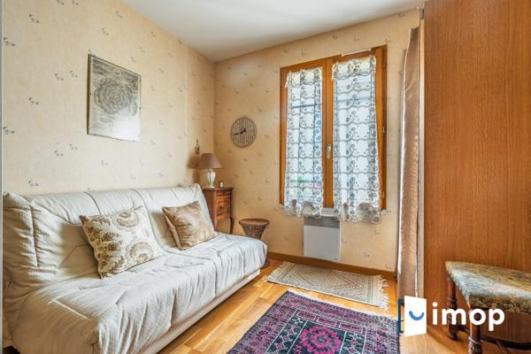 Maison avec extérieur
