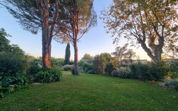 Maison à vendre    5 pièces •  Montfavet - Avignon