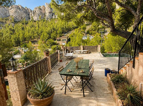A vendre - Ancien cabanon sur la Côte Bleue avec vue exceptionnelle - Calanque authentique