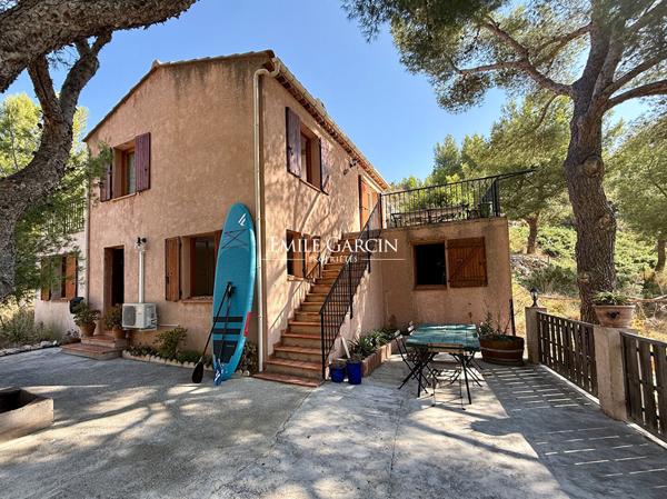 A vendre - Ancien cabanon sur la Côte Bleue avec vue exceptionnelle - Calanque authentique