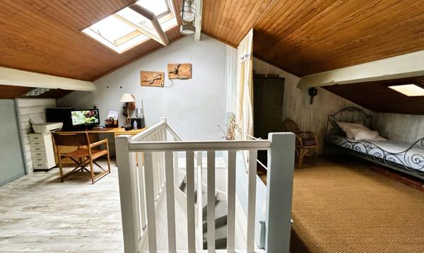 Appartement
                                                                                                                                                                                                                                                                                                                        5 pièce(s)                                                                                                                                                                                                          4 chambre(s)                                                                                                                                                                                                          129.7  m²