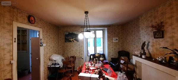 Maison de ville à vendre à Levroux dans l'Indre (36110), ref : LV52   
collégiale